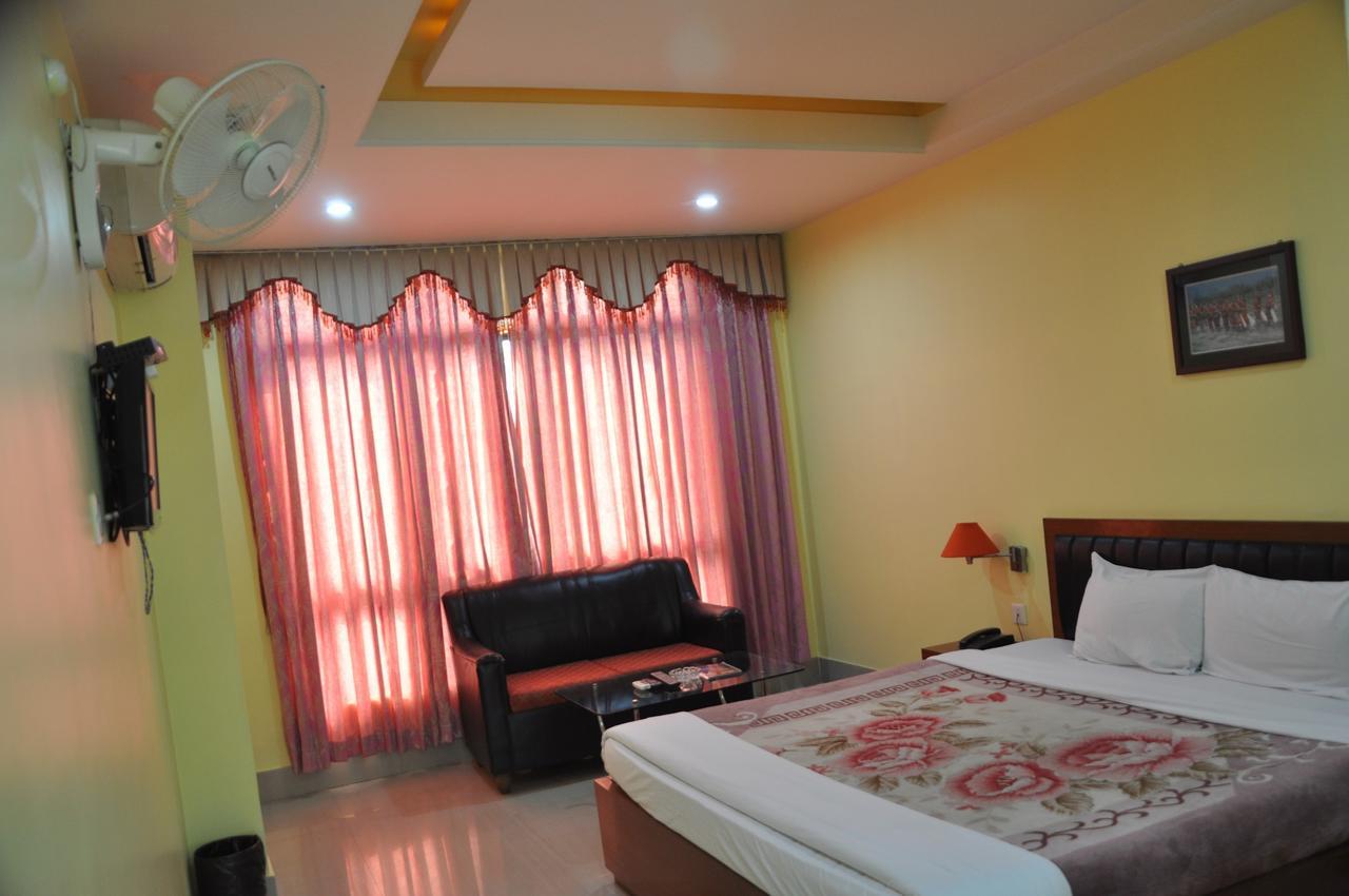 Hotel Dooars Mountain Alipur Duar Extérieur photo