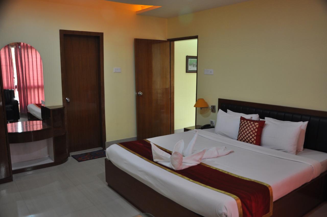 Hotel Dooars Mountain Alipur Duar Extérieur photo