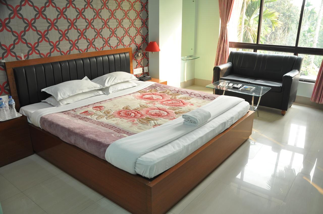 Hotel Dooars Mountain Alipur Duar Extérieur photo