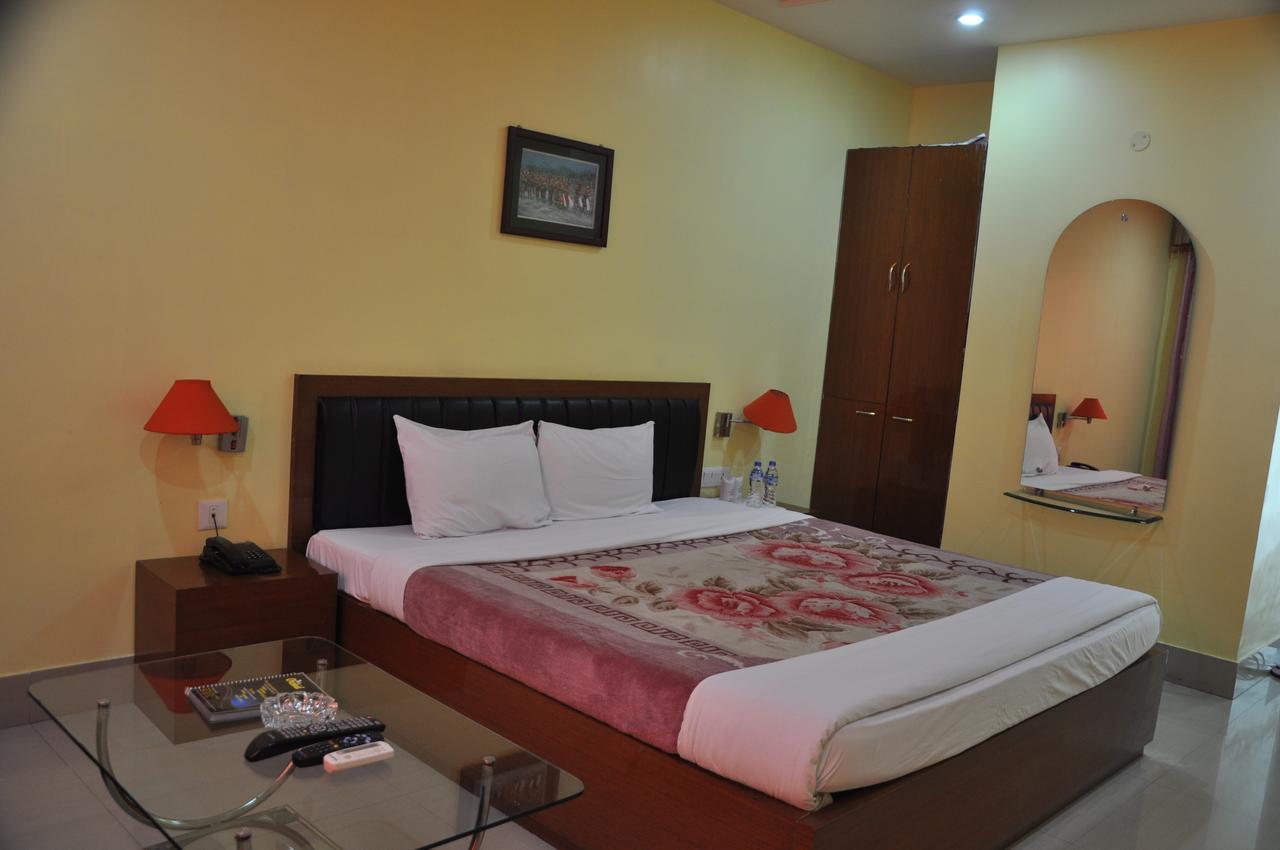 Hotel Dooars Mountain Alipur Duar Extérieur photo
