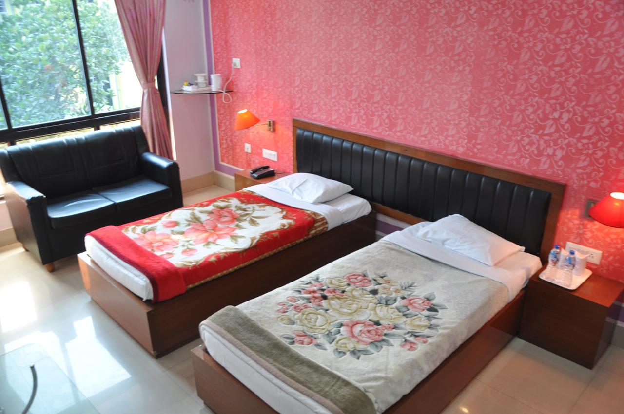 Hotel Dooars Mountain Alipur Duar Extérieur photo
