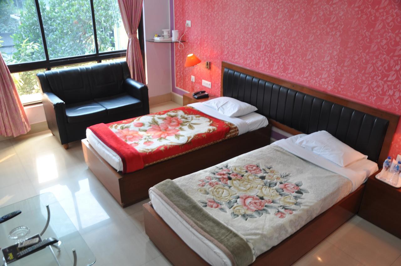 Hotel Dooars Mountain Alipur Duar Extérieur photo