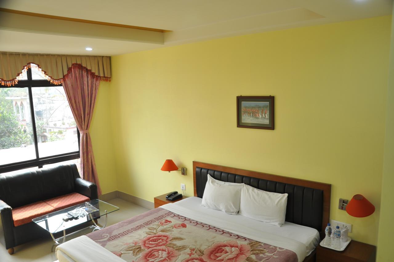 Hotel Dooars Mountain Alipur Duar Extérieur photo