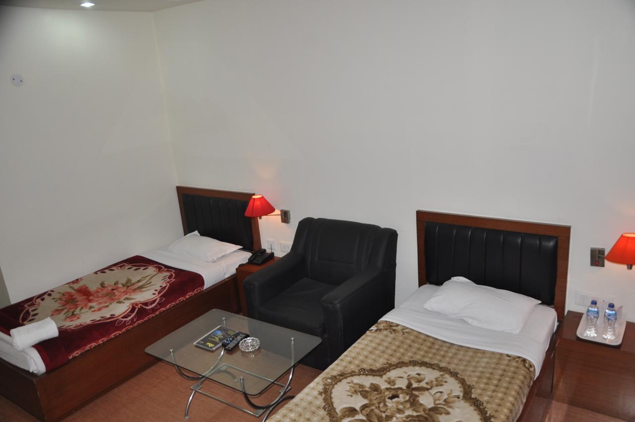 Hotel Dooars Mountain Alipur Duar Extérieur photo