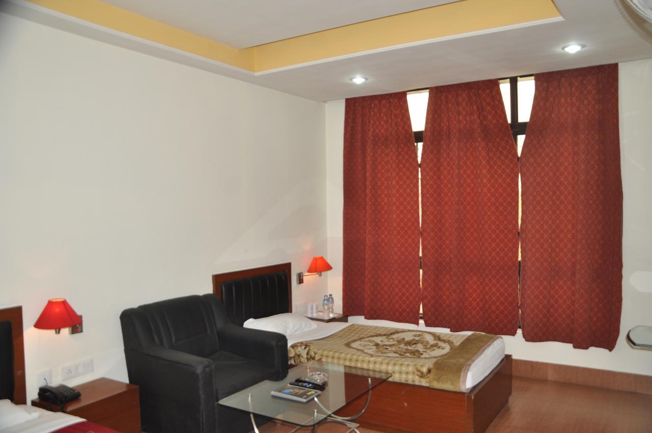 Hotel Dooars Mountain Alipur Duar Extérieur photo