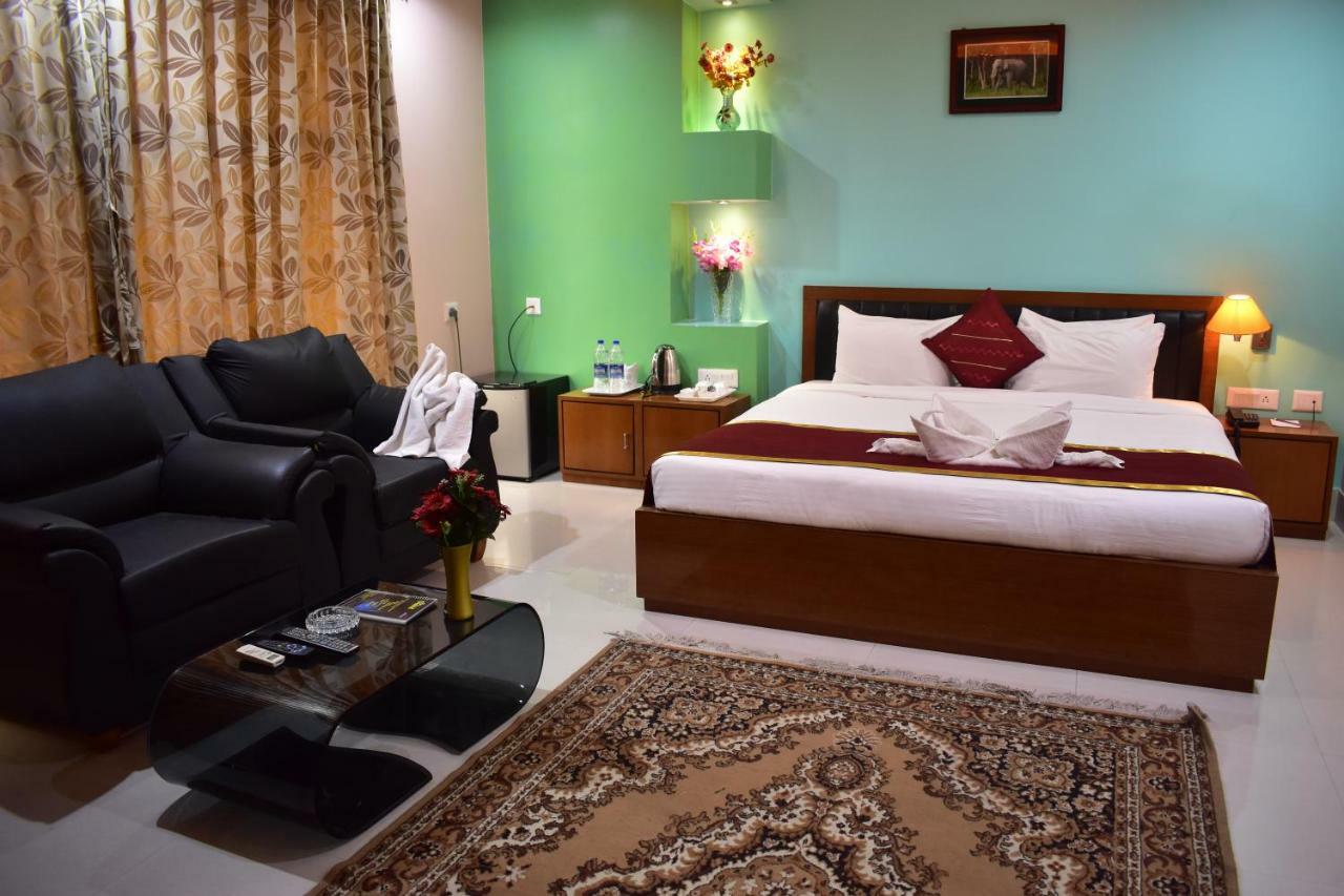 Hotel Dooars Mountain Alipur Duar Extérieur photo