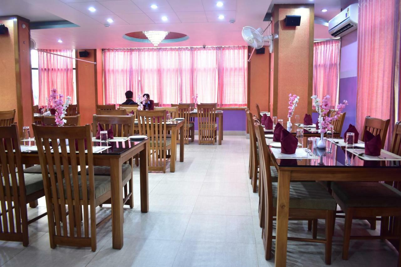 Hotel Dooars Mountain Alipur Duar Extérieur photo